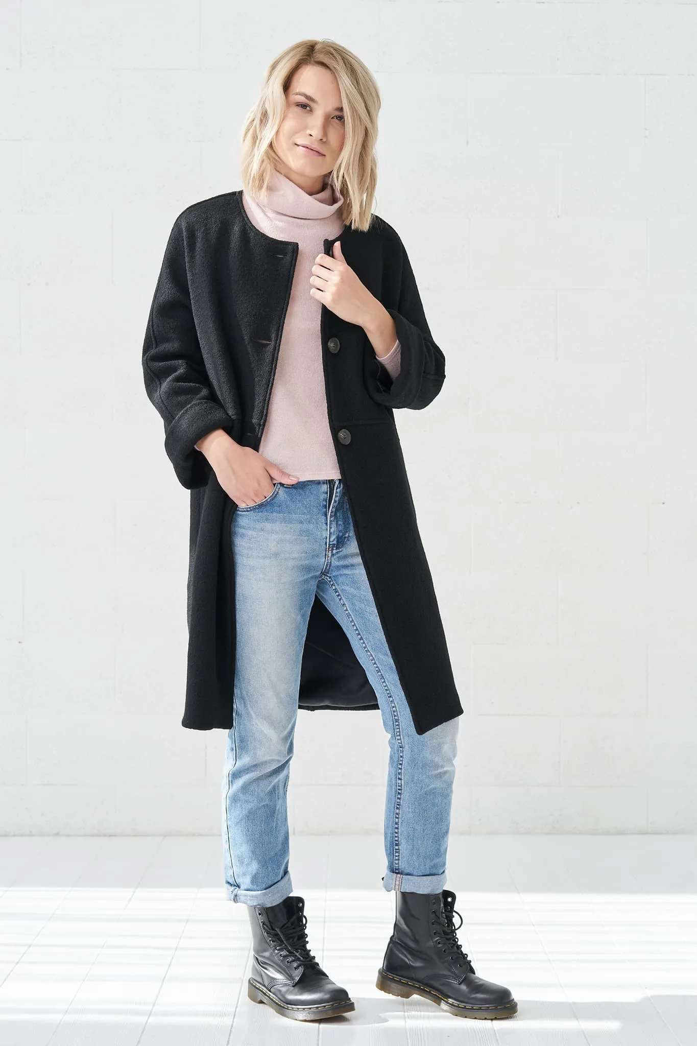 Modern wool coat Ernestina