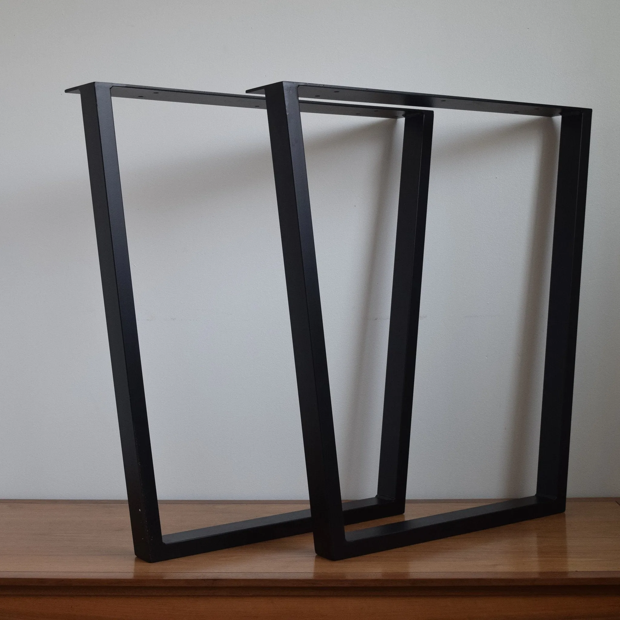 Trapezoid Legs